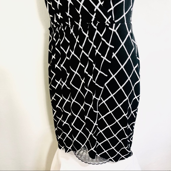 Express Black White Mini Dress XS Elastic Waist - Picture 7 of 8